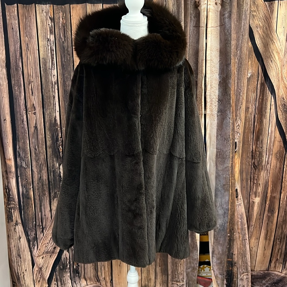 Stunning, reversible, sheared mink 3/4 coat with fox collar and mink hood.